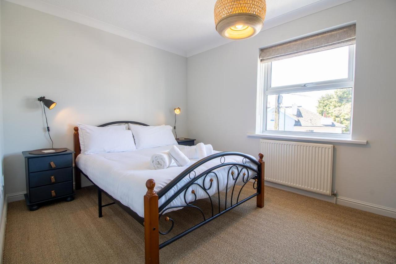 Laurels- 3-Beds, Parking, Short Walk To Beach Torquay Εξωτερικό φωτογραφία