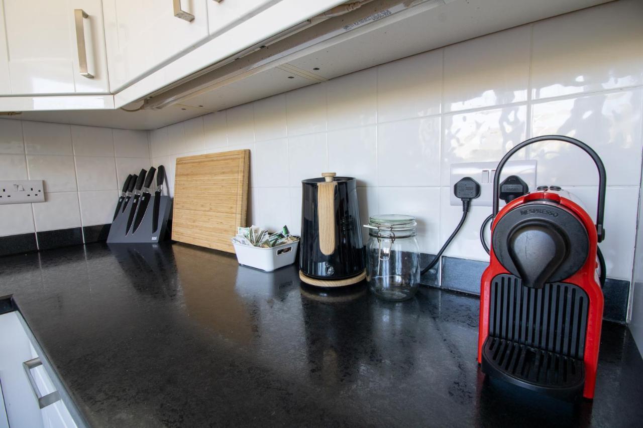 Laurels- 3-Beds, Parking, Short Walk To Beach Torquay Εξωτερικό φωτογραφία